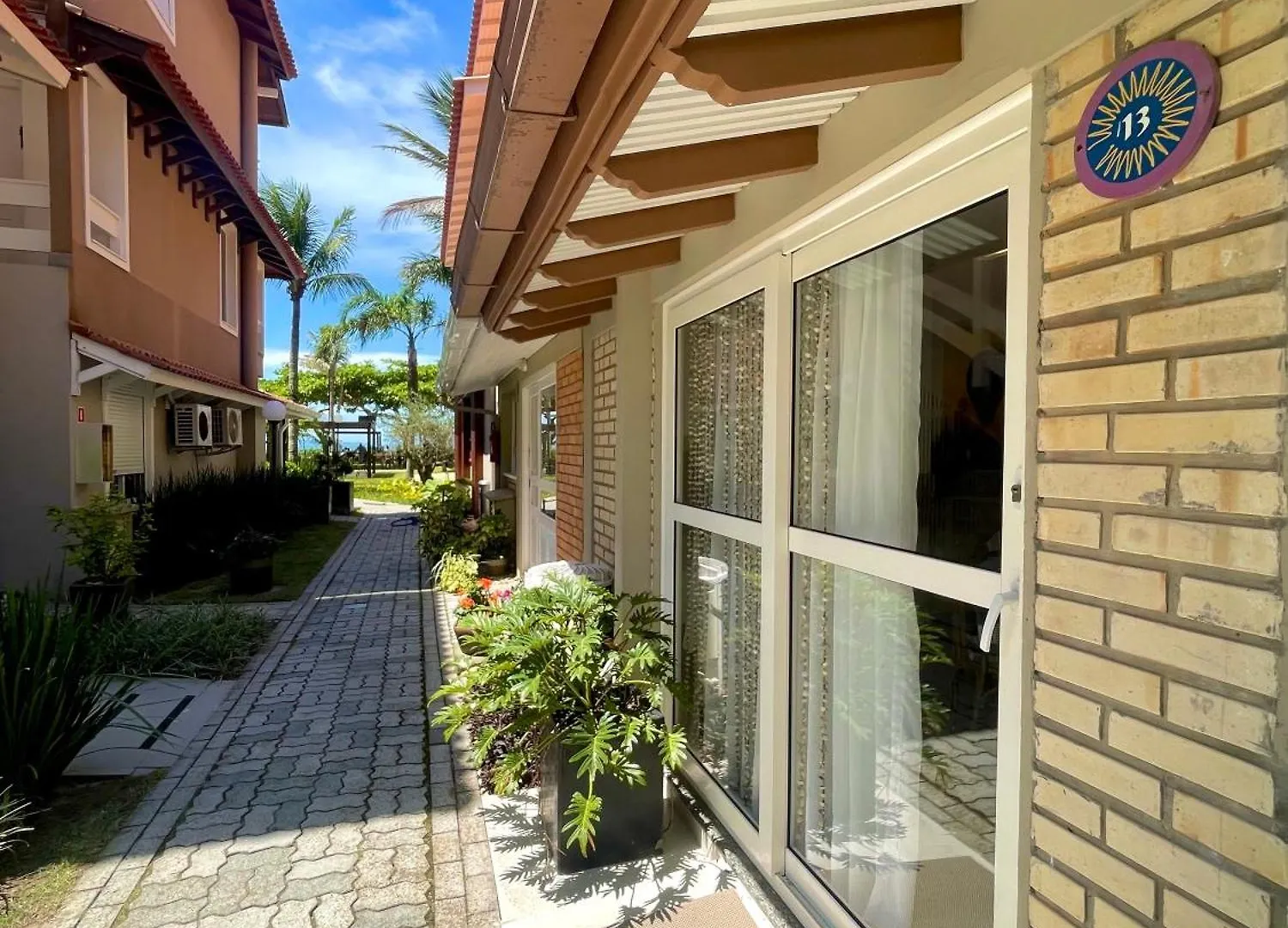 Villas Jurere Residences
